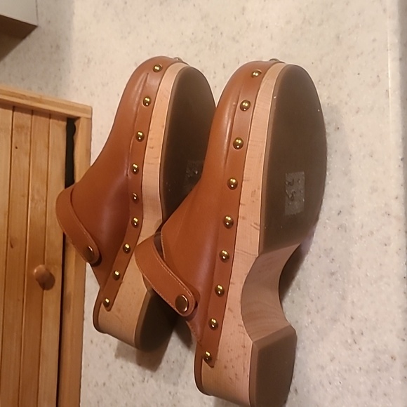 JCREW Leather Clogs size 7 - Picture 4 of 10